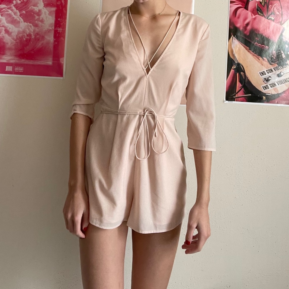 Vintage baby pink romper with tie ❤️